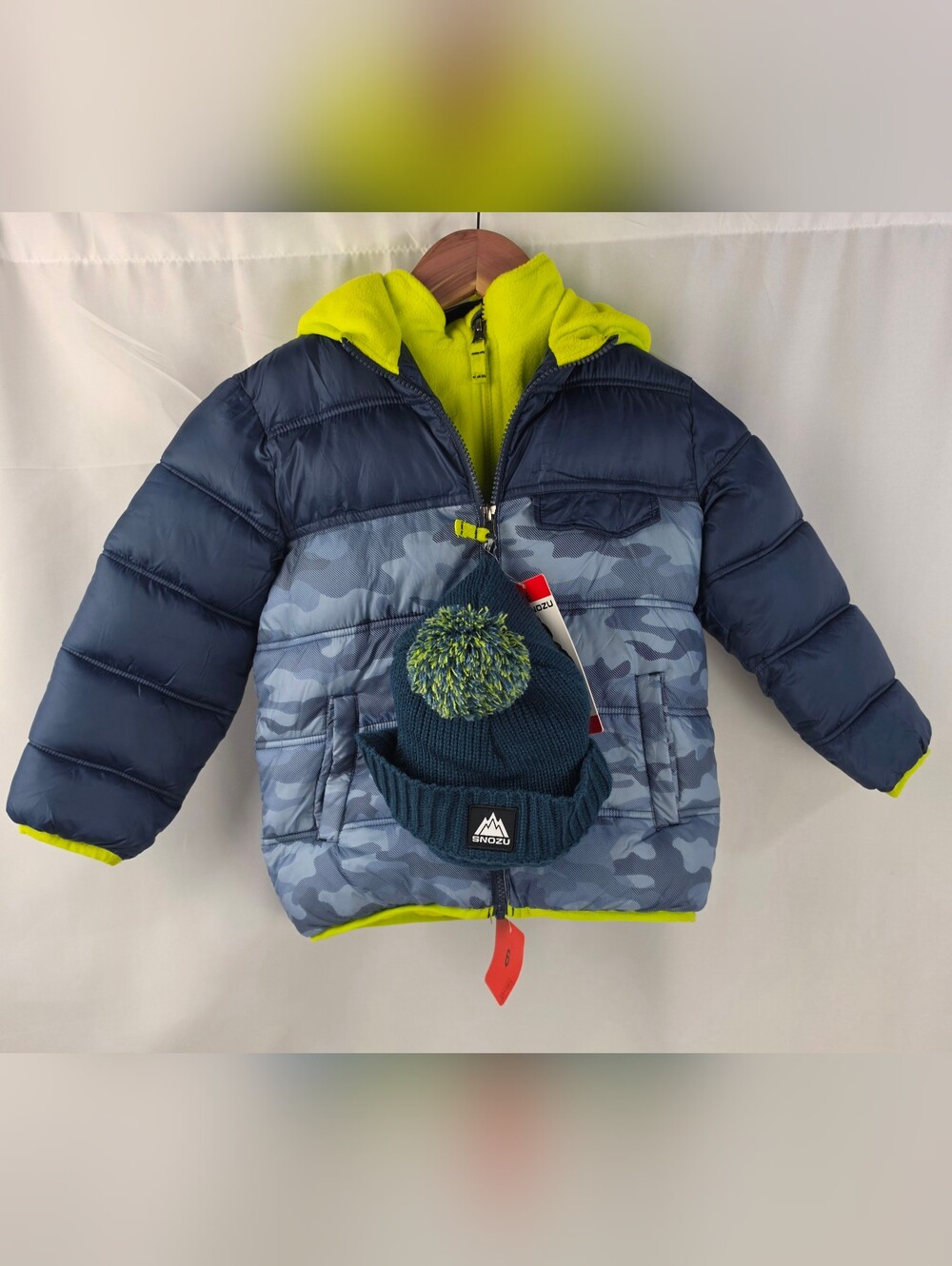 Snozu Kids Puffer Jacket with Hat Navy Blue Camo Lime Green Size 6 NEW